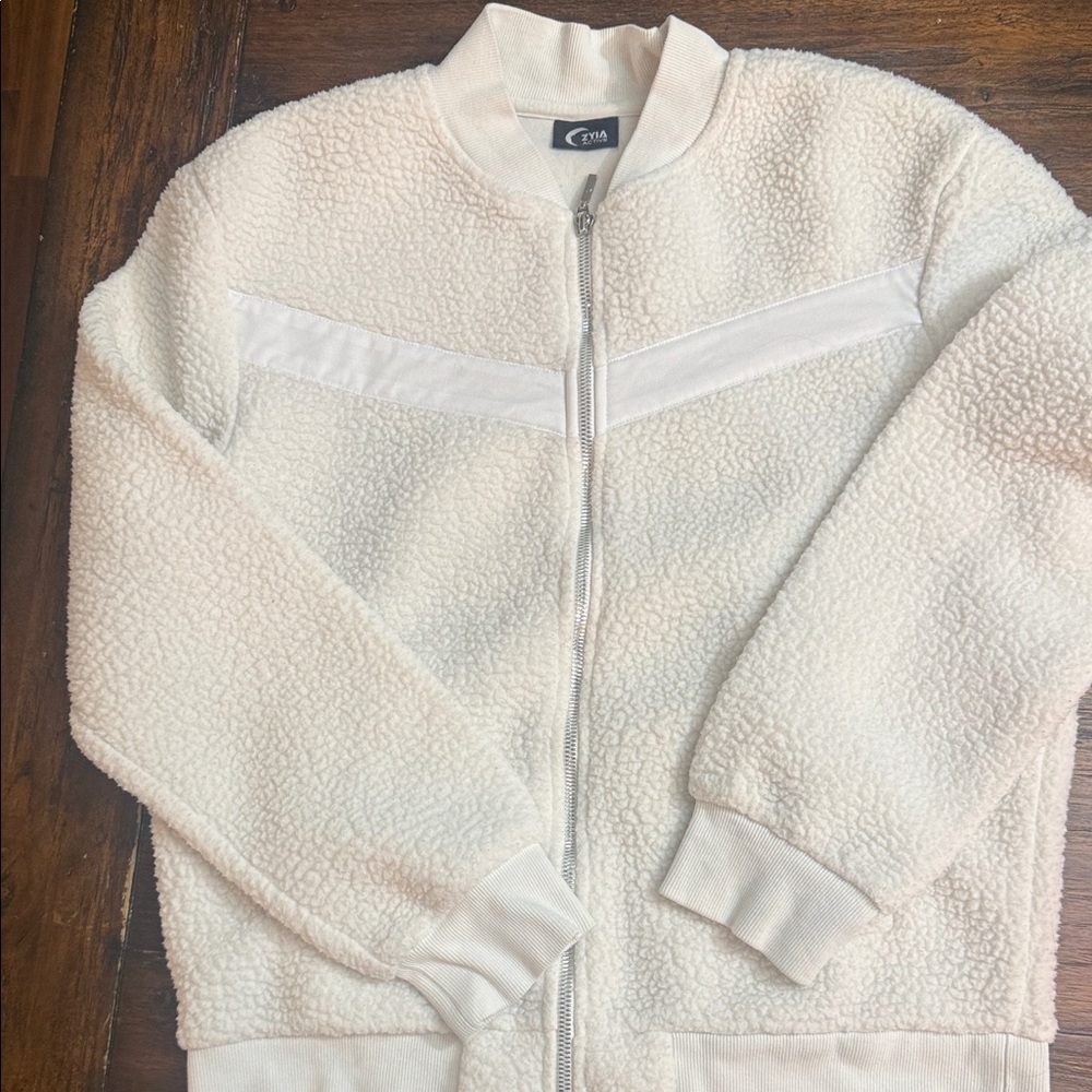 Cozy zyia White Sherpa Jacket